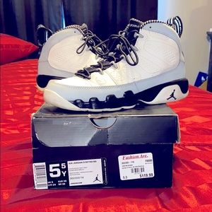 Air Jordan retro 9 Barrons